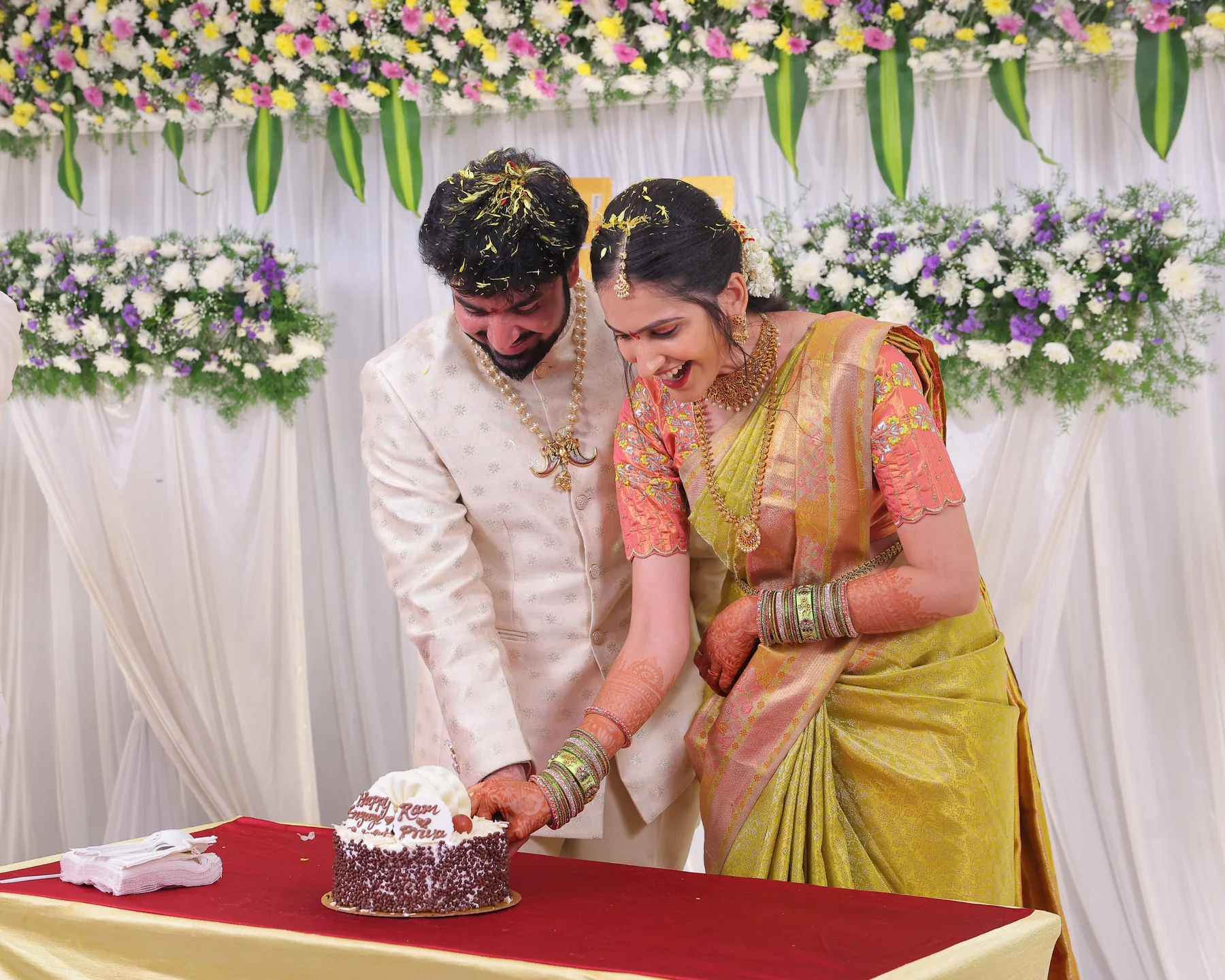 Cutting the engagement cake